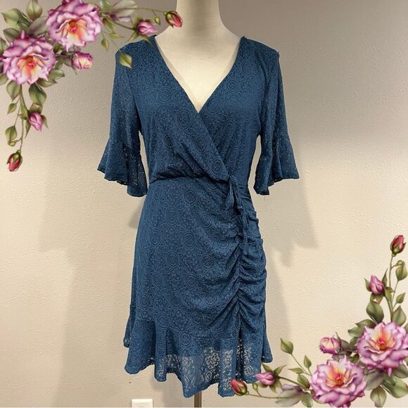 Miami teal Elegant Lace fake Wrap mini Dress size medium - Picture 1 of 14